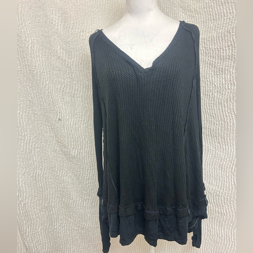 We The Free People Laguna Thermal Waffle Top Long Sleeve Black Size XS Oversized - Picture 3 of 14